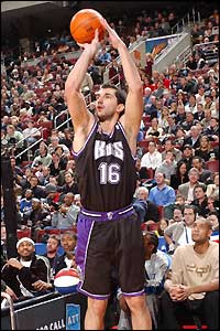 Peja In The 3 Point Shootout
